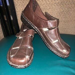 Doris Brown Sandal